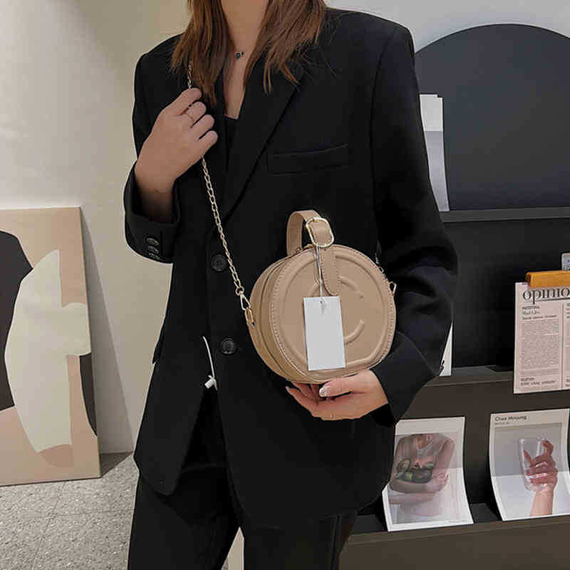 

Evening Bags Quality e Shoulder Round Bag Women's Handbags Embossed Letter Small Round Portable Single Messenger, Red