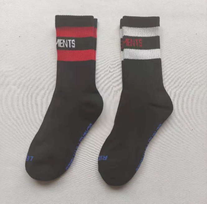 

Cotton Socks Women's Korean Spring and Autumn Sports Breathable Stripes Black and White Bars Tube Sock