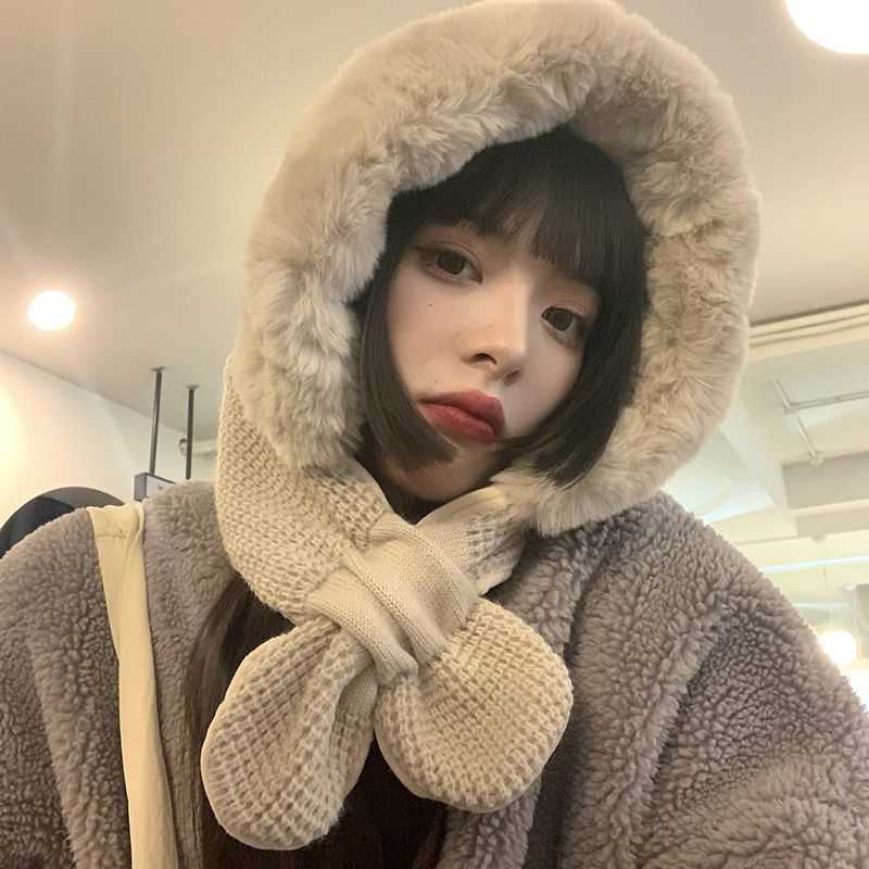 

Cloches Plush cap children's scarf one piece thickened in autumn and winter to keep warm Korean version versatile scarf cold proof ear, White