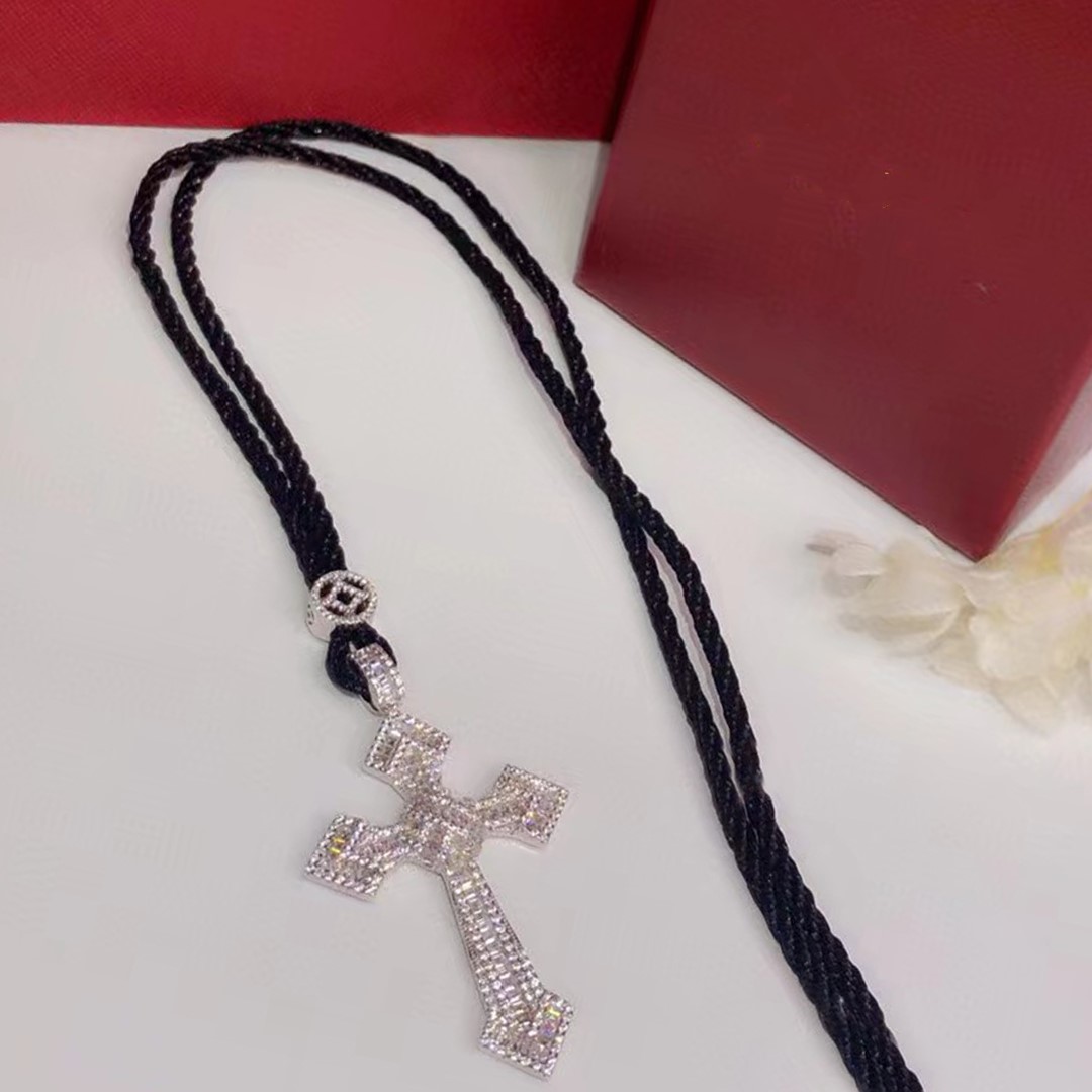 

Luxury Brand Designer Pendant Necklace Top Zircon Cross Charm Black Rope Long Necklace For Women Jewelry Party Gift With Box