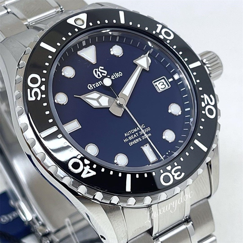 

Wristwatches GS Luxury Watch Crown Blue Lion Grand Quartz Movement Men s High Quality Fashion Business Sports 221128, Black