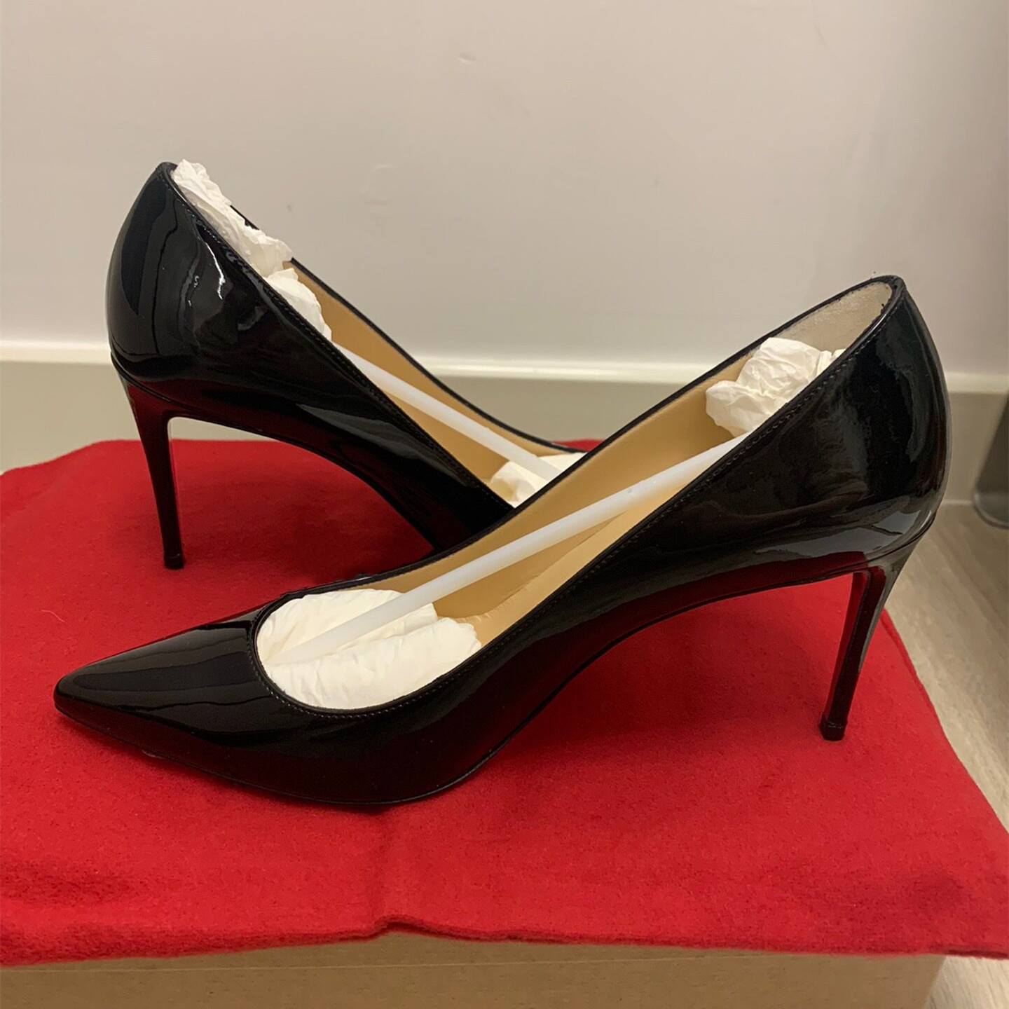 

Brand Pumps High Heel Shoes Nude Black Patent Leather 8cm 10cm 12cm Thin Heels Classics Women Pointed Shoes Red Shiny Bottoms with Dust Bag -44, Caramel color