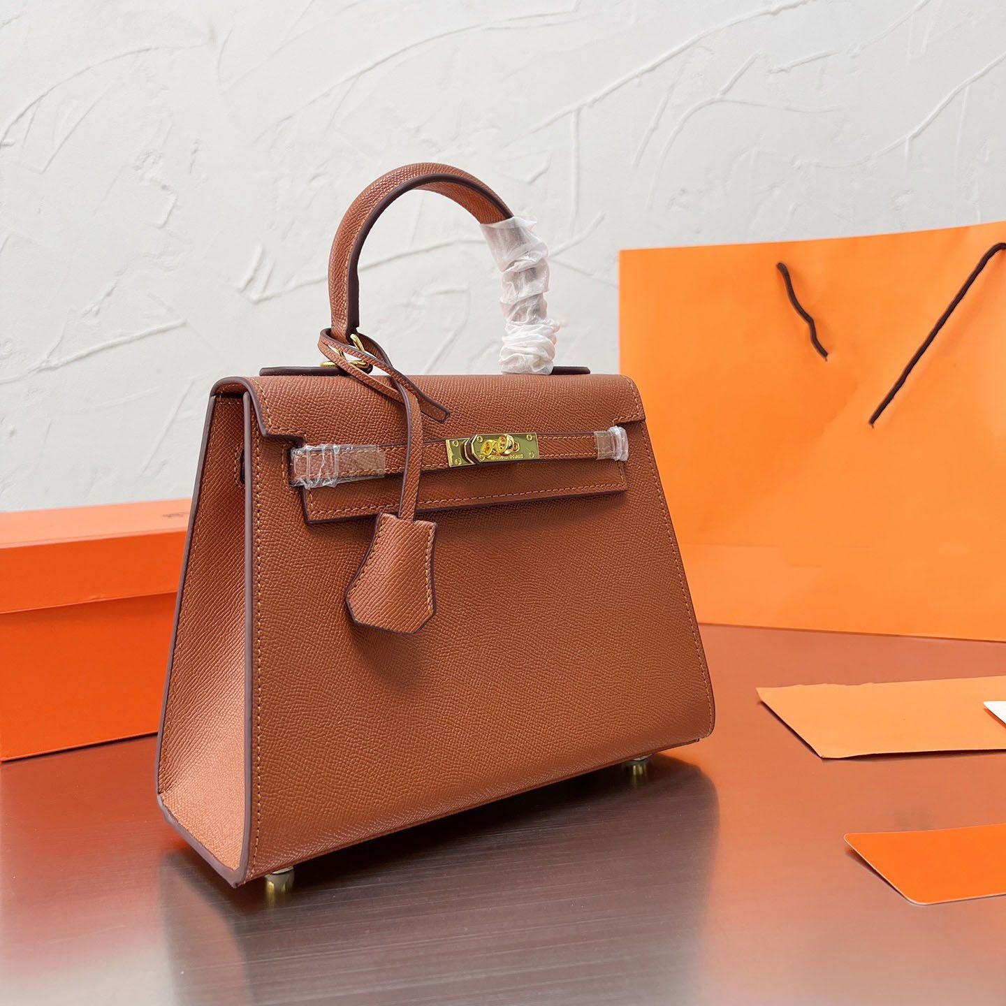 

5A Designer Bags ladies Totes leather high quality fashion handbag shoulder Crossbody Bag size 20cm 25cm, Color
