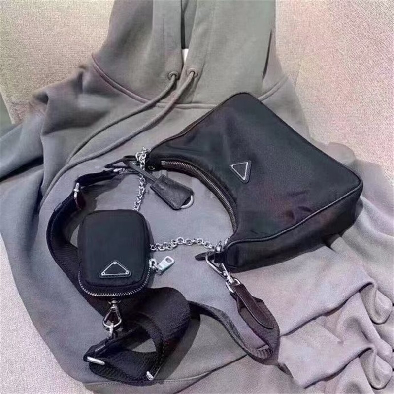 

2023 5a mens wallet designer bags tote bag shoulder messenge sacoche with mini pocket chains female hobo purses letters sac chest pack luxurious designers handbag, 18#