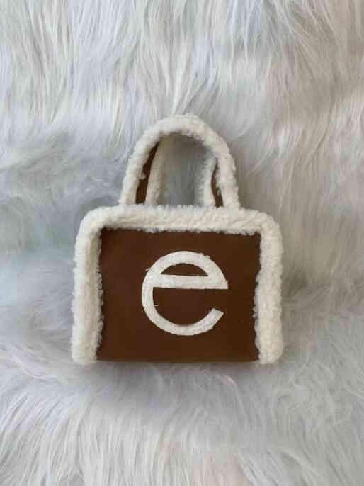 

Small designer Tote Women's Handbag New Brand Designer Autumn And Winter Plush Single Shoulder Diagonal Letter Tote Bags, Pink