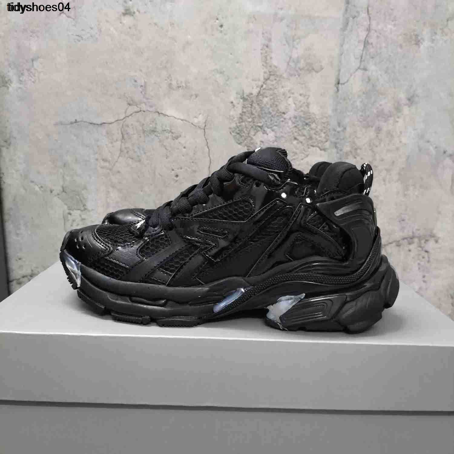 

Designer Family B high version 7.0 daddy runner classic casual sports shoes worn high platform shoes Paris men's and women's shoes Size 34-45, Red