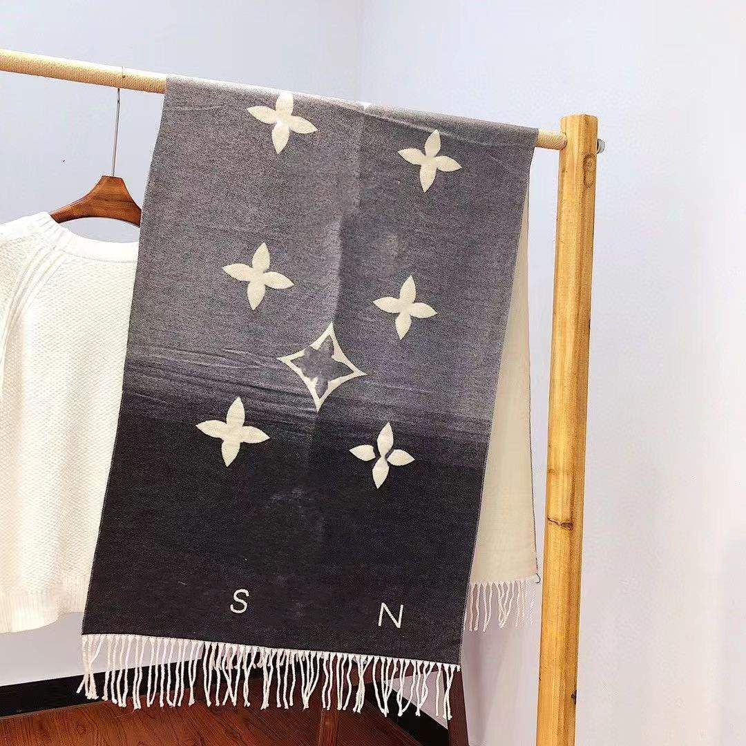 

2023 Stylish Women Cashmere Scarf Letter Printed Scarves Soft Touch Warm Wraps Autumn Winter Long Shawls