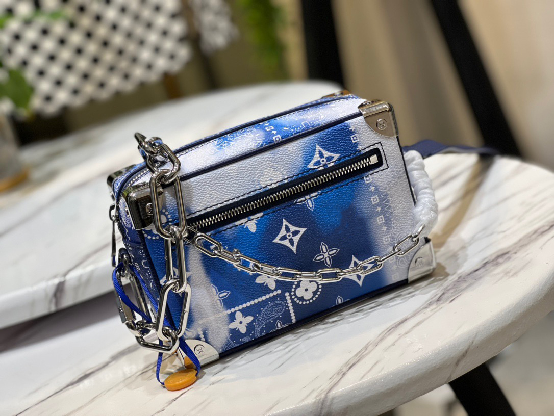 

new luxury handbag fashion multi-function cross small square bag fashion neutral blue gradient bags, Surprise gifts