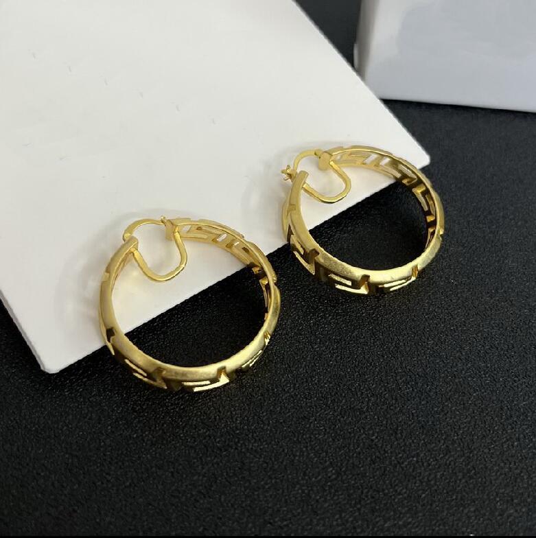 Fashion new designed earring hoop women's ear stud Banshee Medusa head portrait 18K gold plated ladies earrings Designer Jewelry