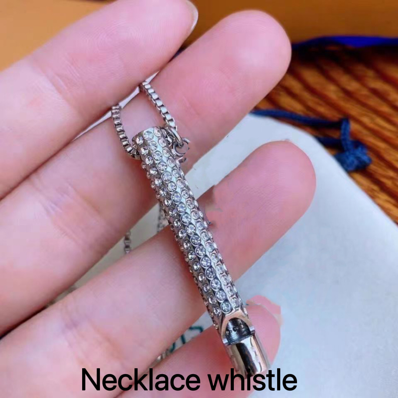 High quality Womens Luxury Designer Necklace Pendant Fashion Jewelry Party lovers gift girls women L whistle necklaces pendnts cuban link chains-image-807869457
