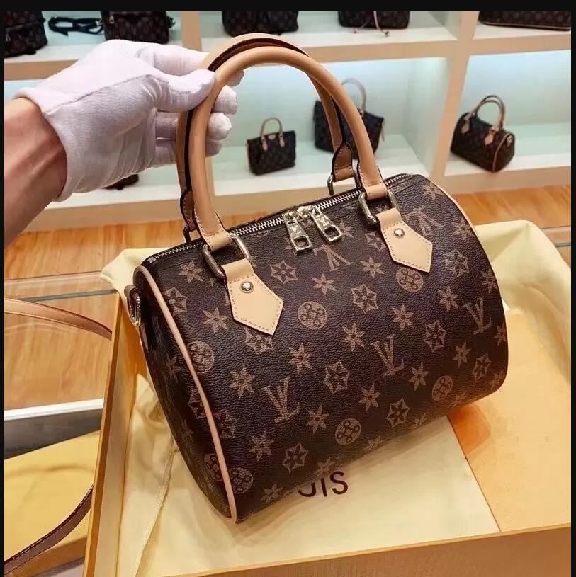 

Women messenger bag Classic Designers Fashion women bag Shoulder Bags Lady Totes handbags Speedy With Key Lock Shoulder Strap Dust Bag, Brown flower