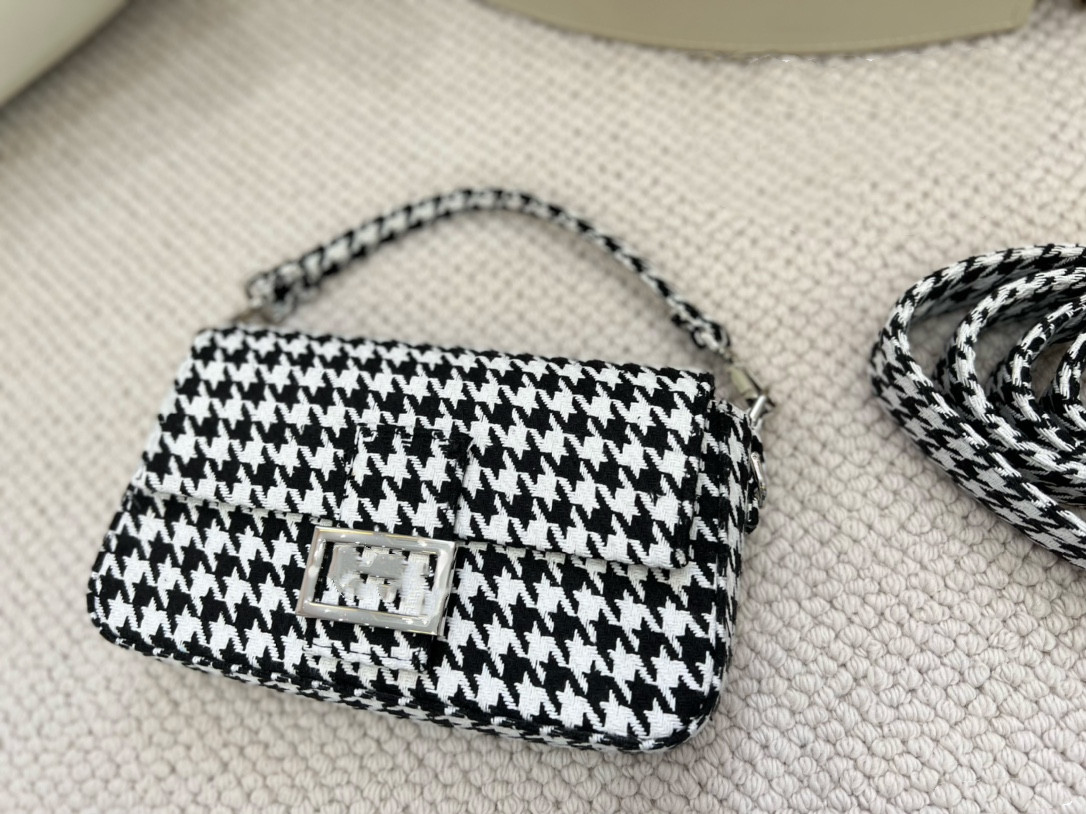 

Luxury Designer Bags Classic Vintage Tiger Tag Handbags Ladies Crossbody Bag Shoulder Canvas Clutch Flap Fashion, Box