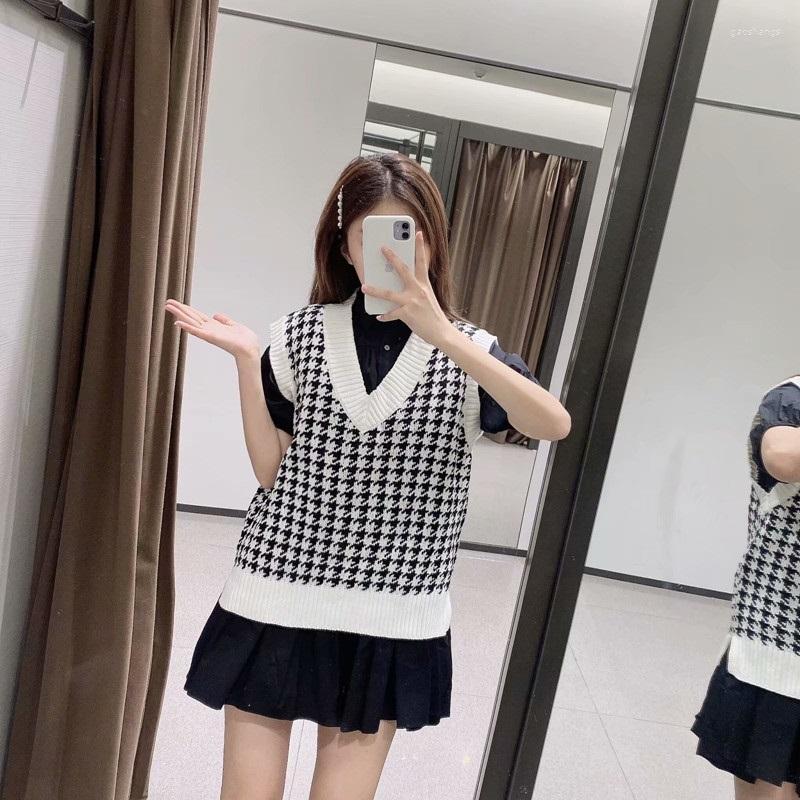 

Women' Vests Women' Clothing 2022 Fashion Oversized Houndstooth Knitted Vest Sweater Vintage Sleeveless Side Vents Waistcoat Chic