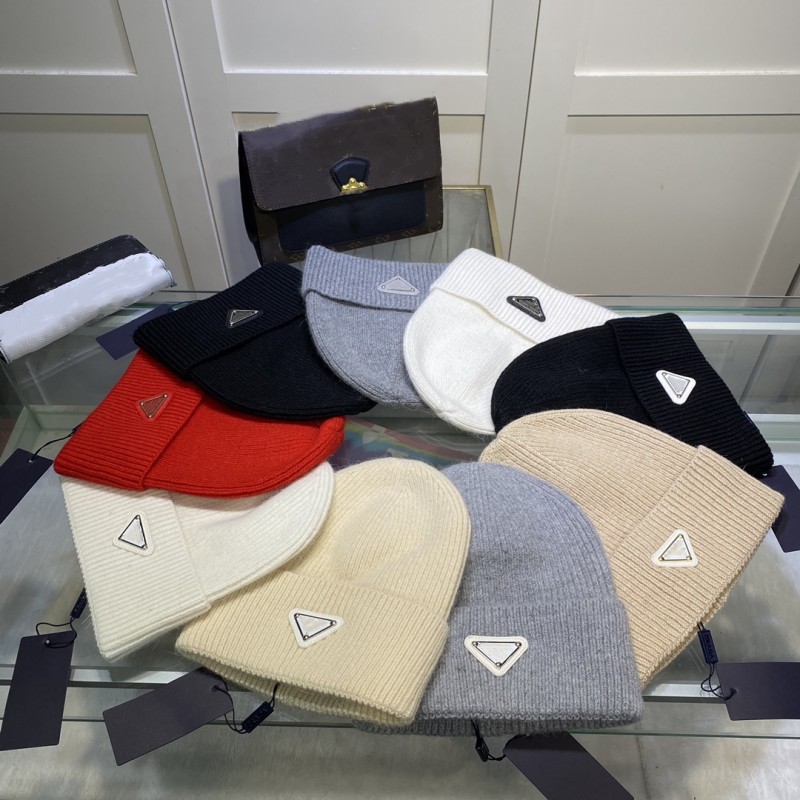 

2022 Knitted Caps Fashion Letter Hat Printing Popular Warm Windproof Stretch Multi-color High-quality Beanie Hats Personality Street Style Couple Headwear 9 Colors, Grey 1