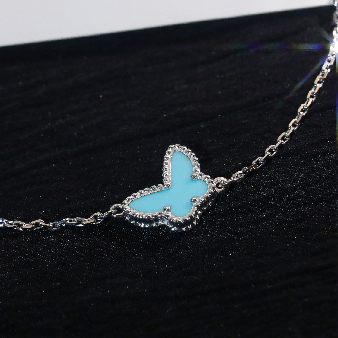 

Bracelet turquoise butterfly designer bracelet 925 silver material CNC buckle lovely shape ladies party jewelry luxury