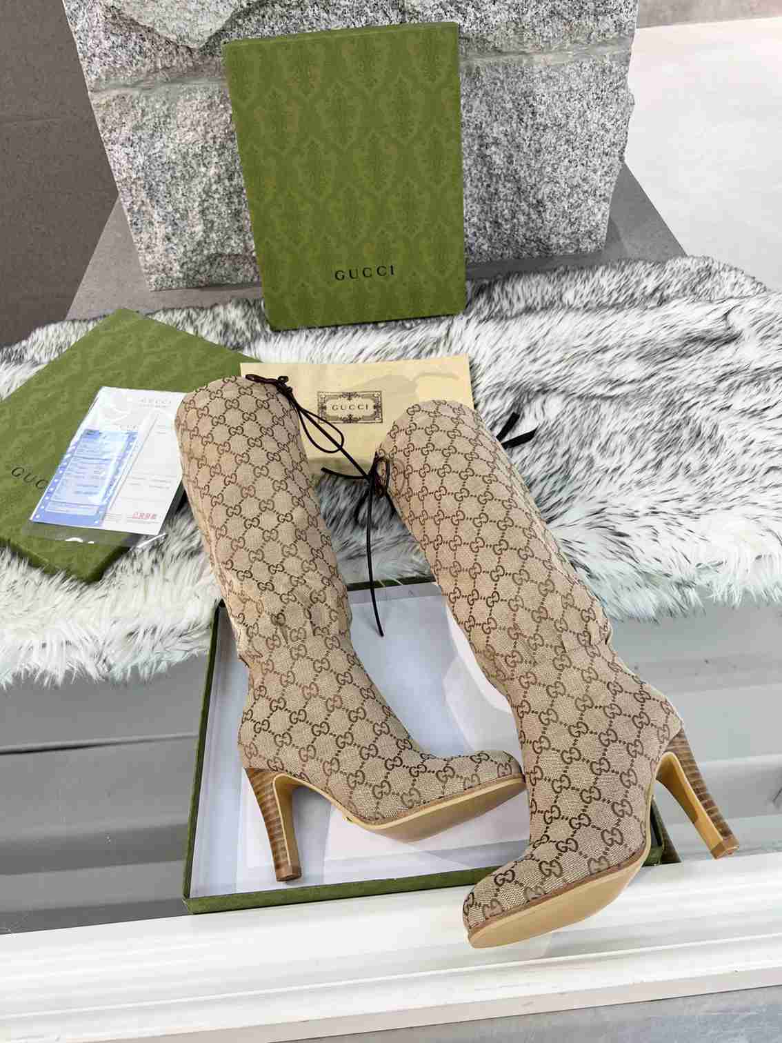 Gc BOOT Designers Chaussures habillées sandale pour femme Hauteur du talon Talon 8,5 cm, tige de la botte 40 cm, tour de cuisse 39 cm Escarpins c