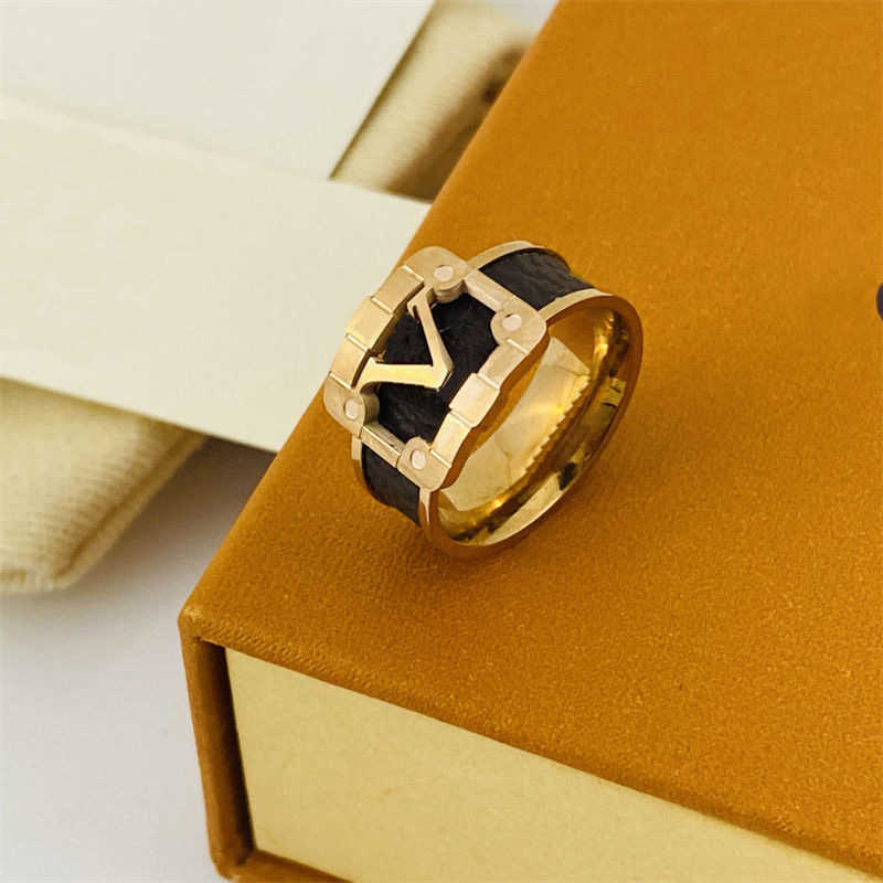 

New Designer Ring Men Women Fashion Couple Rings Luxury Gold Letter Plated Jewelry High Quality Social Gifts