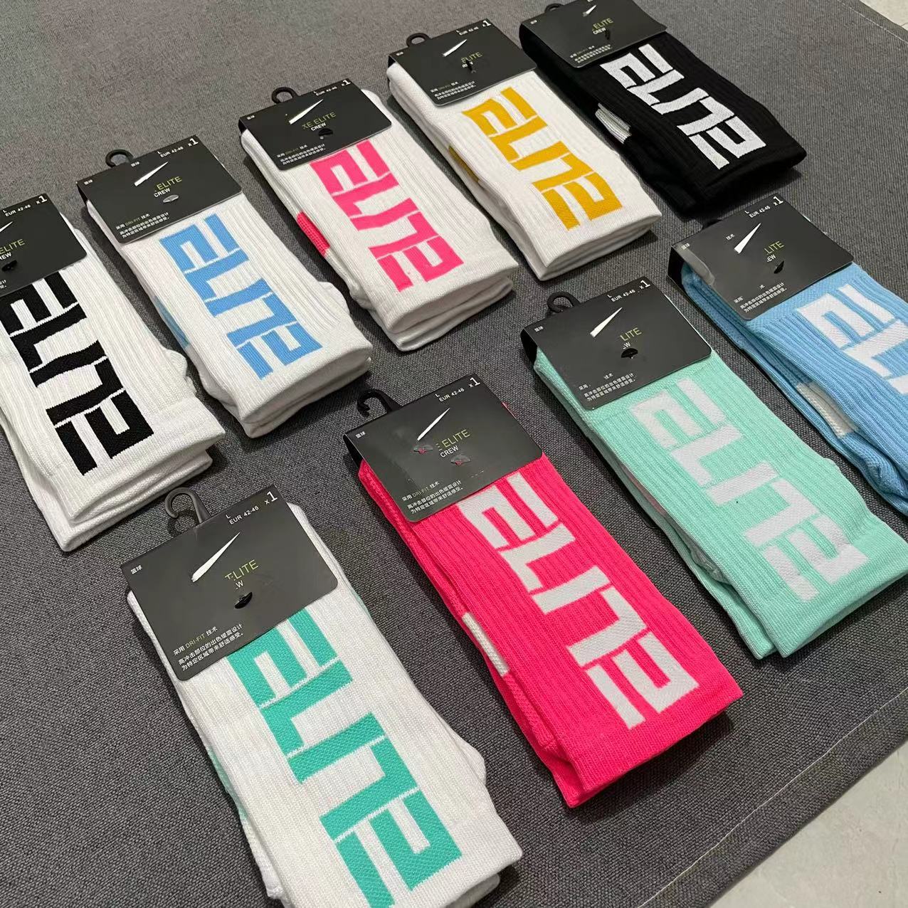 

Minimalist High Top Basketball Socks Thickened Edition Towel Bottom Elite Socks Sweat-absorbing, Durable, and Odor Resistant Sports Socks for Men and Women, Multi