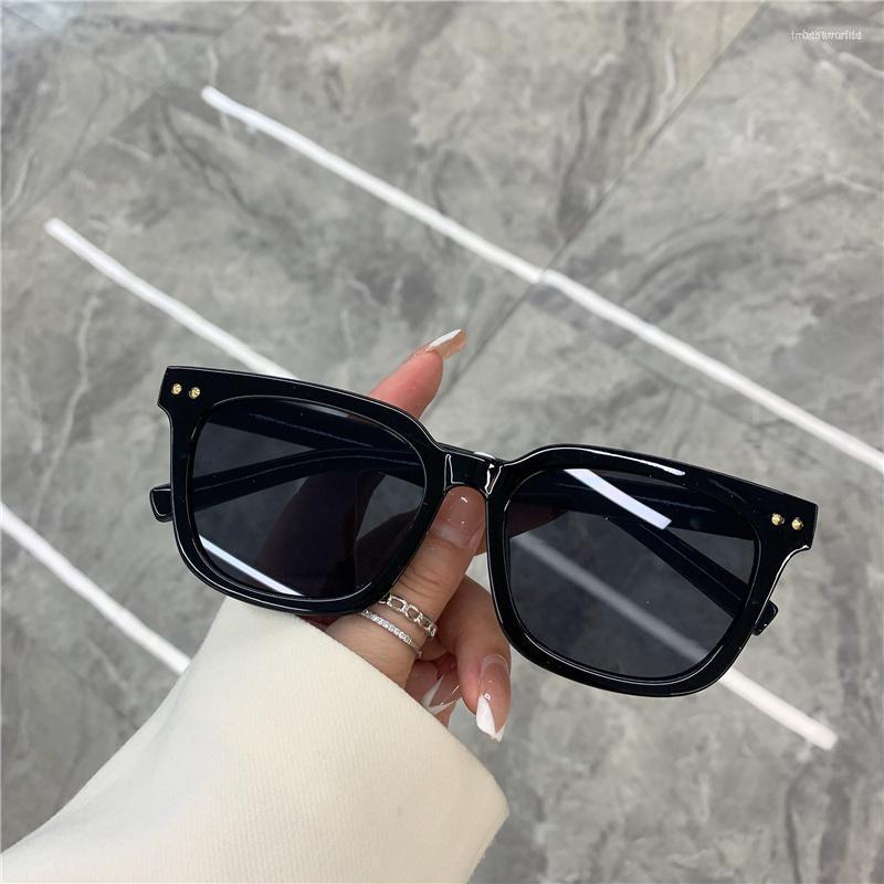 

Sunglasses Square Frame Women 2022 Retro Vintage Fashion Design Shades Sun Glasses For Black UV Car Bulk WholesaedSunglasses