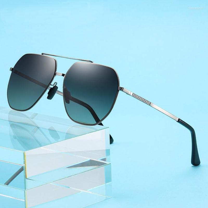 

Sunglasses Fashion Men Large Frame Polarized Tone Lens Metal High Quality Glasses For Sun