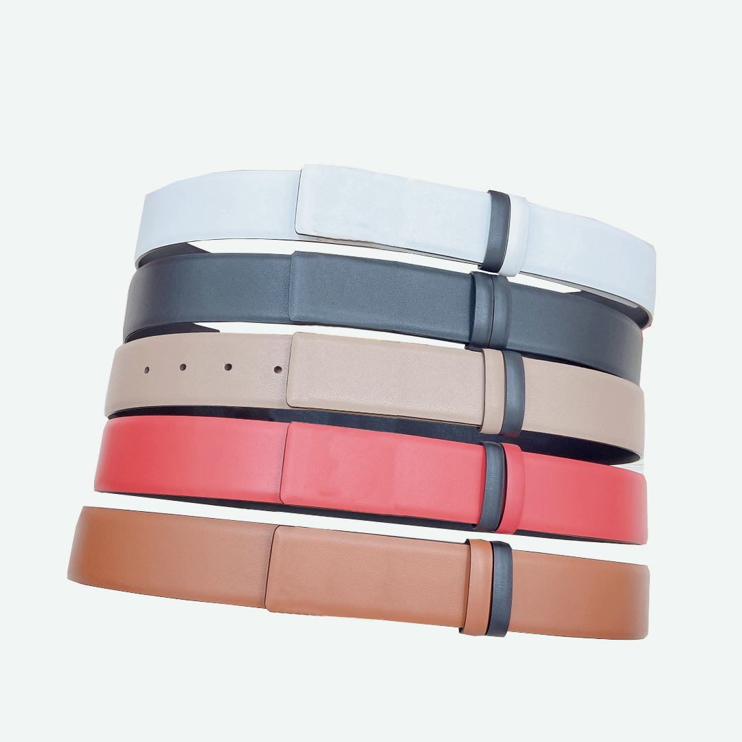 

Luxury designer belt latest woman 4.0cm leather belt with double -sided color matching large rivets buckle fashion elegance, Black