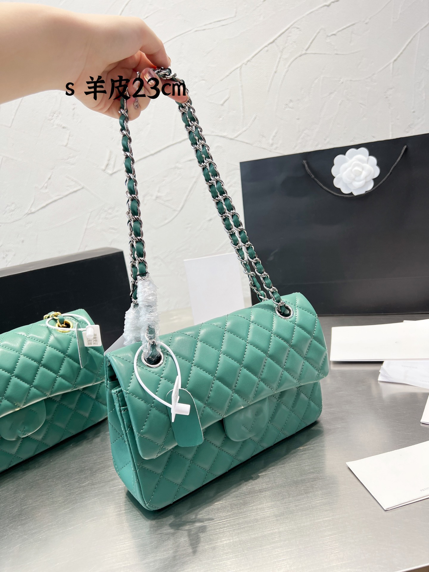 

Shoulder bag Luxury tote purse Brand handbag message bags cluth classic Genuine Leather Crossbody Original Lambskin 5A Cluth Gold Chain SIZE 23CM Flap, 17cm silver a