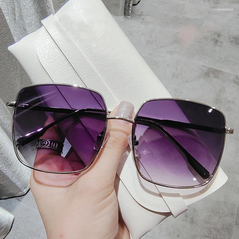 

Sunglasses Oversize Vintage Square Women's 2022 Fashion Female Eyewear Luxury Trendy Brand Design UV400 Shades For LadiesSunglasses