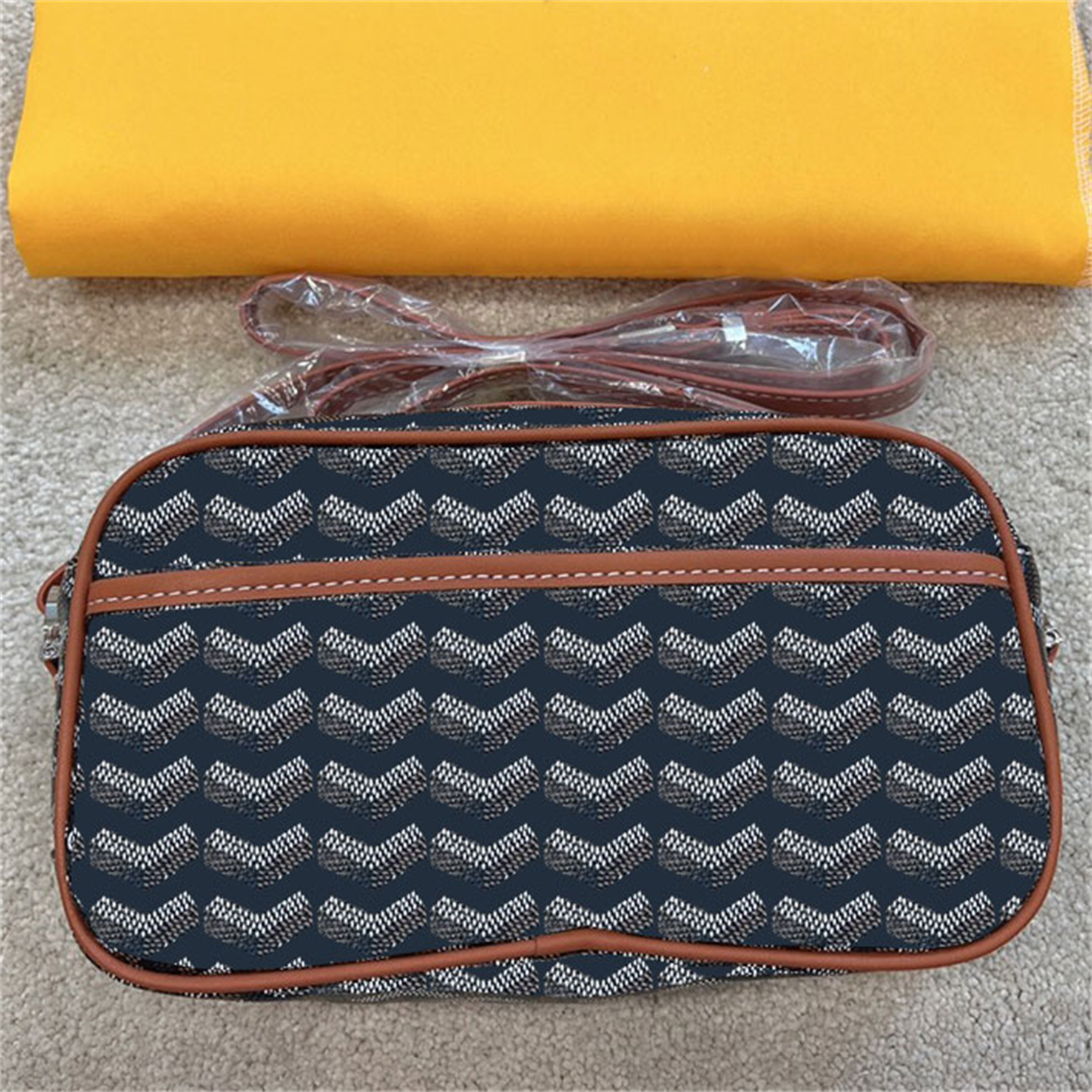

Cap Vert PM Bag Canvas Leather Designer Finishing Palladium Crossbody Unisex Zipper Closing System Camera Bags Yellow Cotton Lining Shoulder Bag Purse