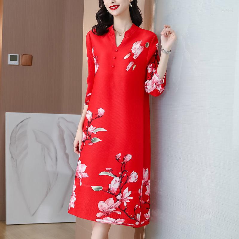 

Casual Dresses Women Dress Red Fashion Print Wrinkled 2022 Autumn High-end Temperament Loose Thin Big V-neck Clothing