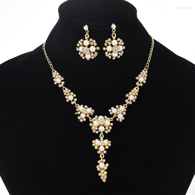 

Necklace Earrings Set Hollow Geometric Pearl Earring For Woman Fashion Queen Sweet Romantic Wedding Banquet Jewelry Accessories, Picture shown
