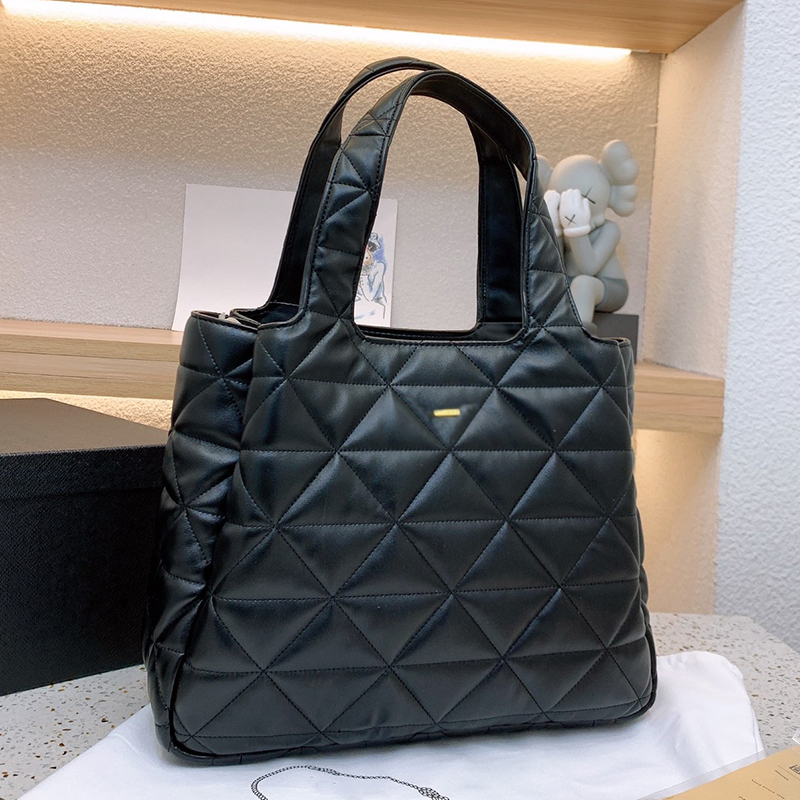 

Designer Women Prad Triangle Quilted Tote Bag Italy Milano Brand P Nappa Leather Shoulder Handbags Lady Black Large Shopping Handbag Luxurys Designers Bags