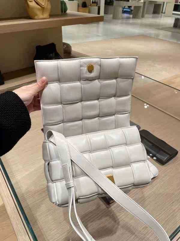 Designer Luxury Womens Sacs Bottegas Handbag Fashion Fashion ←paule dupes Nylon Venetas Bottes de grande capacit← Sac ¢ bandouli│re en cuir Mini