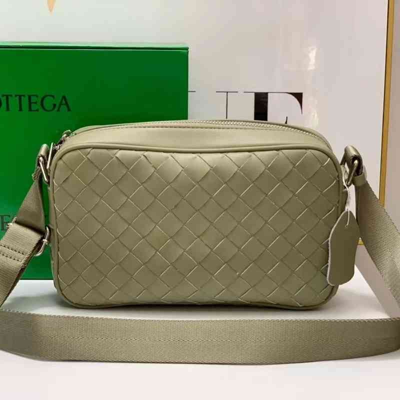 

Designer Bags Crossbody Men s Leather Woven Single Shoulder Small Trendy Ins Versatile Casual Large Capacity C Botteg 2022, Creamy-white