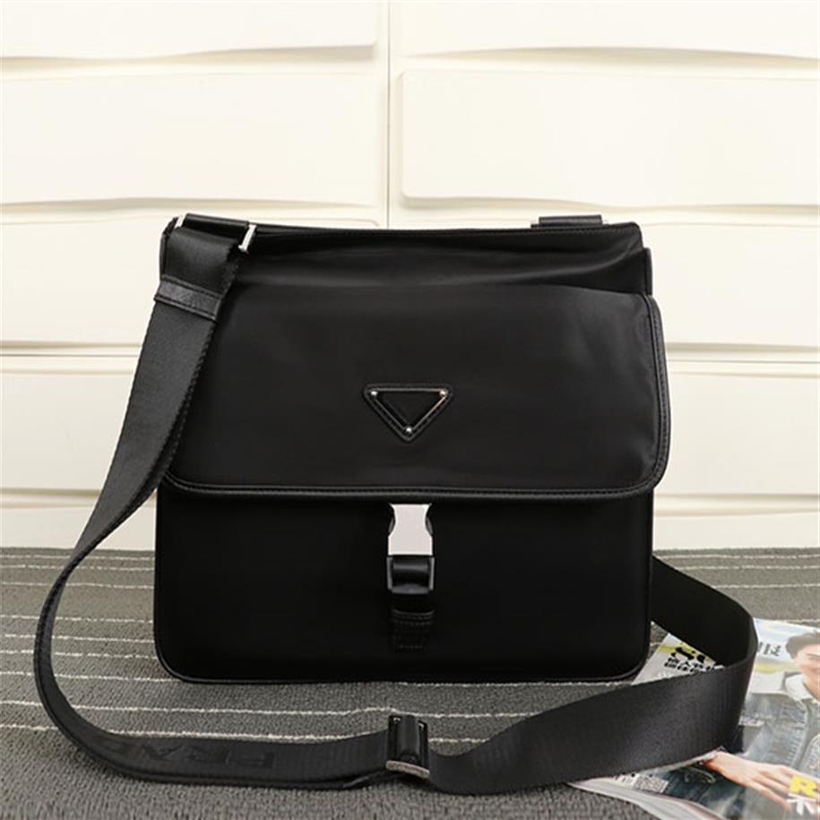 

P 0269Nylon material feels good in the hand Postman bags clutch shoulder bag Fashion women or men280P, Black