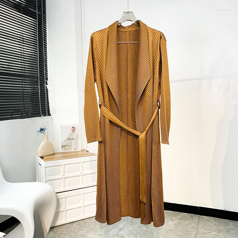 

Women's T Shirts Autumn And Winter Windbreaker Mid-length Lapel Tie Dignified Atmosphere Knitted Coat, Picture color