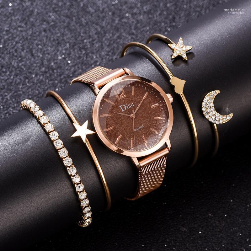 

Wristwatches Women's Quartz Watch Fashion Classic Mesh Belt Bracelet Casual Lady Wristwatch Female Clock GiftsWristwatches, Red