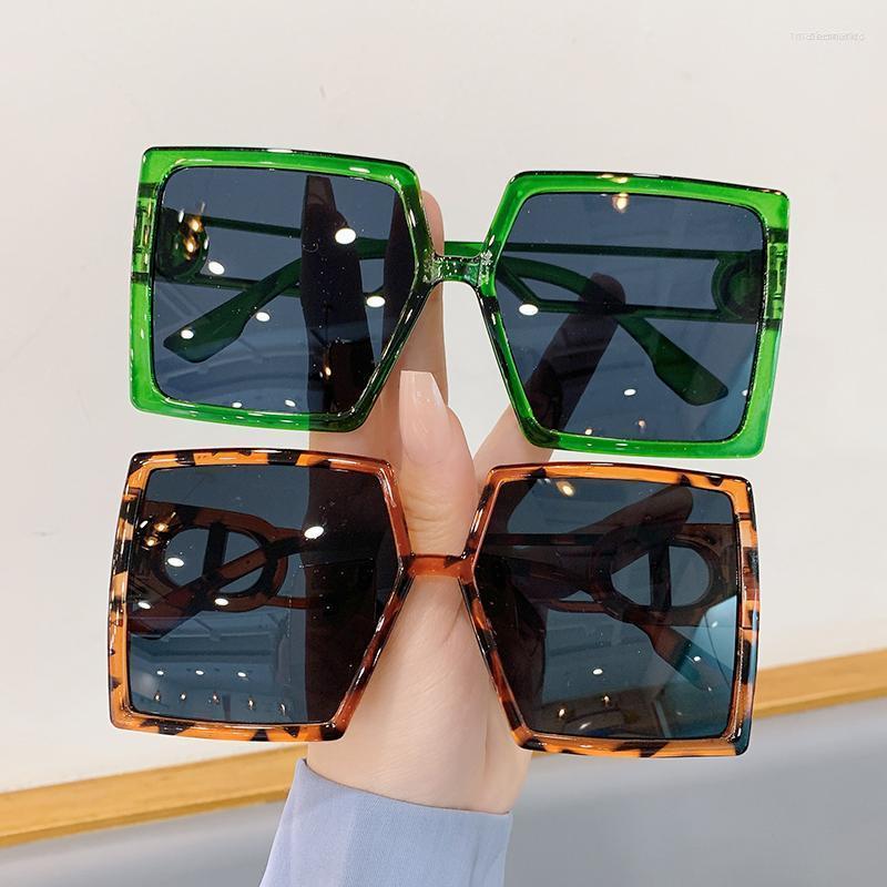 

Sunglasses Fashion Square Oversize Vintage Woman Trendy Female Sun Shades Glasses Designer UV400 Eyewear For LadySunglasses SunglasseSunglas