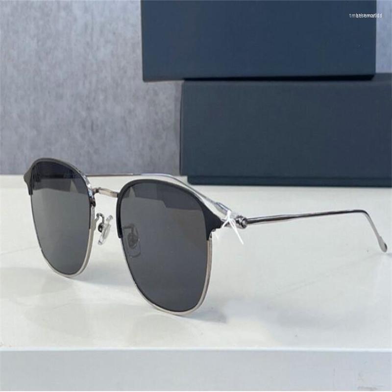 

Sunglasses Style Classic Metal Frame Fashion Men And Women Polarized Outdoor Travel Driving Anti Radiation Visor GlassesSunglassesSunglasses