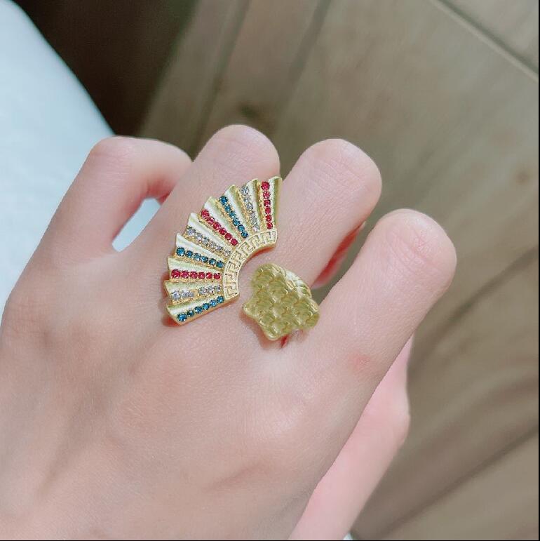 

Fashion Basilisk Medusa card women Necklace Stud Earring sets Brass 18K gold plated ladies fan skirt diamonds Designer Jewelry Va05777, Golden