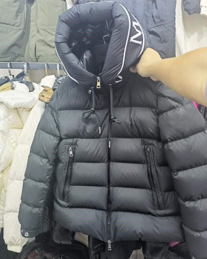 

Men Jacket down Nylon Short Coat Winter Warm Elasticized Cuffs Pocket Hooded Windproof Outwear