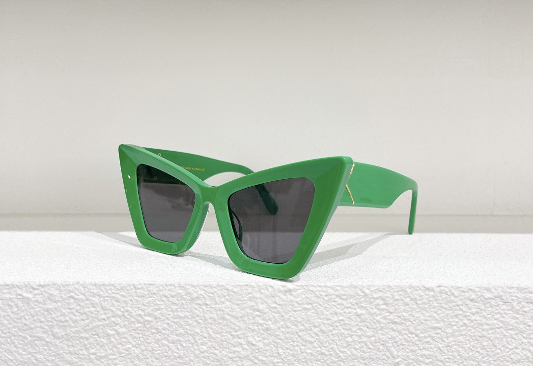 

Green Cat Eye Shield Sunglasses Dark Grey Lens Party Glasses Unisex Designer Sun Shades Occhiali da sole Pupular Styles