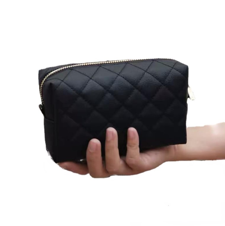 

NEW Fashion  diamond Storage Bags Classic quilted  color cosmetic case vintage party makeup organizer bag