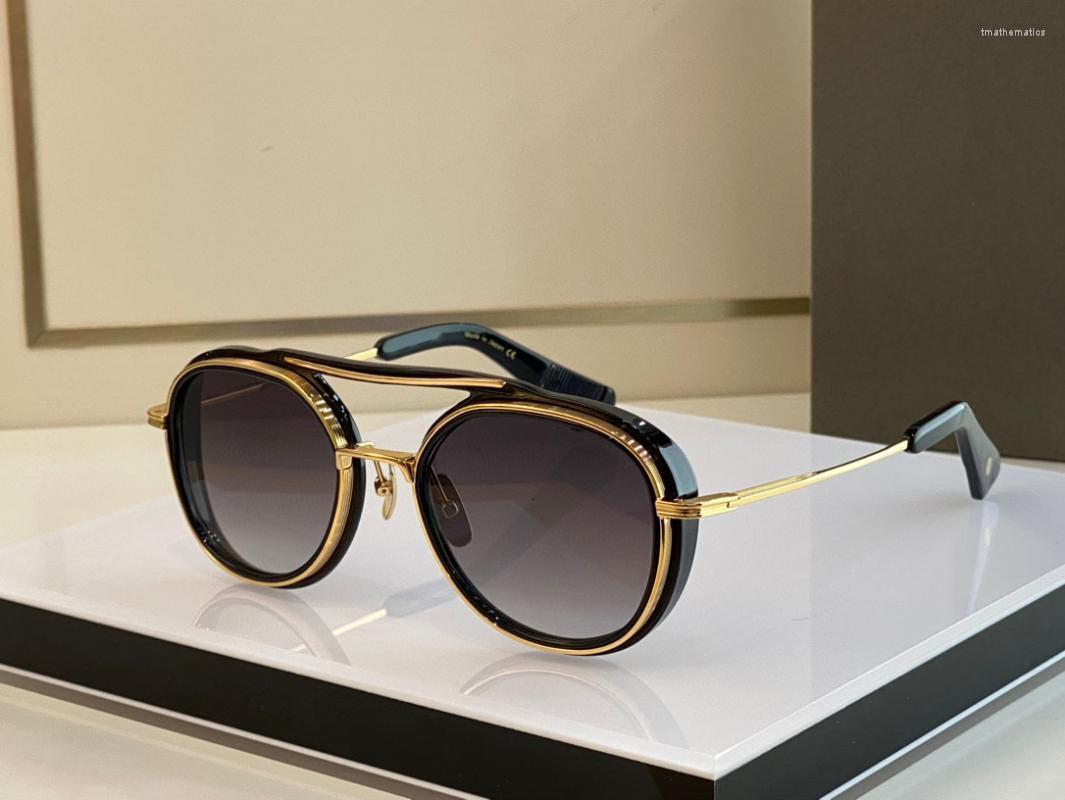 

Sunglasses For Women Men Summer 19017 SPACECRAFT Brand Style Anti-Ultraviolet Retro Plate Full Frame Designer Glasses Random BoxSunglassesSu