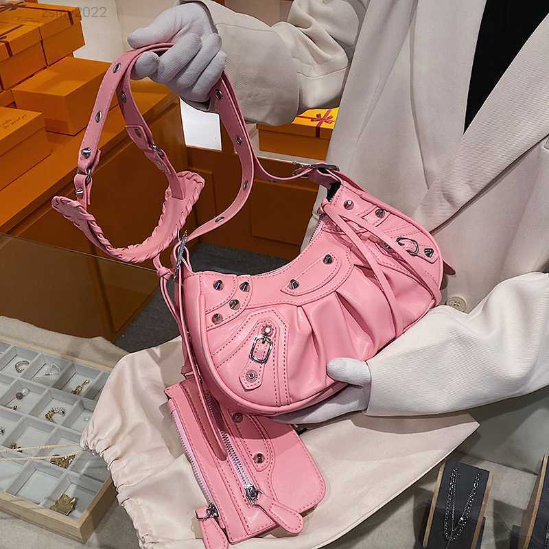 

Women Luxury Shoulder Bag Brand Rivet Half Moon Hobo Bags Mini Purse Casual Lady Crossbody Bag Punk Style Woman Satchels Handbag, Yellow shoulder bag