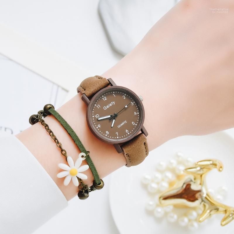 

Wristwatches Women Mechanical Watches Luxury Fashion Simple Couple Watch Belt Girl Compact Joker Quartz WatchWristwatches WristwatchesWristw, Pcd020760