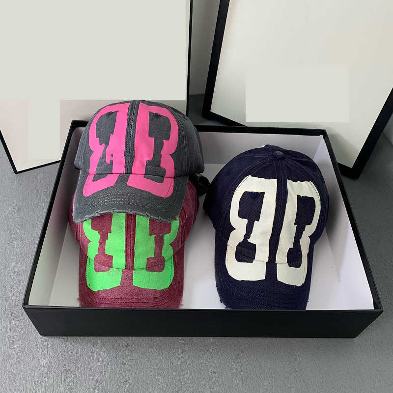 

Women Ball Caps Letter BB Crow Print Graffiti Couple Casual Fashion Sunshade Cap Men Washed Distressed Vintage
