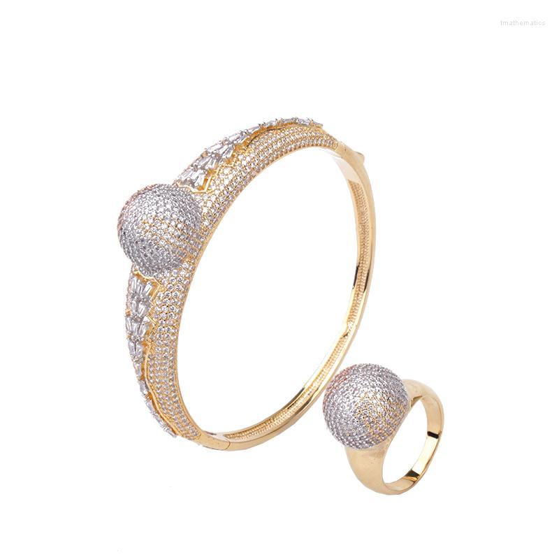

Bangle Luxury Fashion Classic Tricolor Bracelet With Ring Suit Copper Zircon Jewelry Wedding Engagement Party B0976Bangle