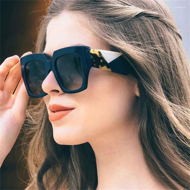 

Sunglasses Vintage Oversized Square Women Black Summer Shades Mens Sun Glasses Fashion Driving GlassesSunglassesSunglasses