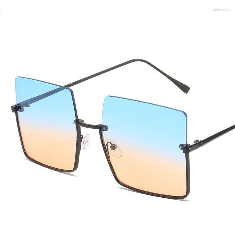 

Sunglasses Fashion Oversize Gradient Women Vintage Frame Square Sun Glasses Female Elegant ShadesSunglasses