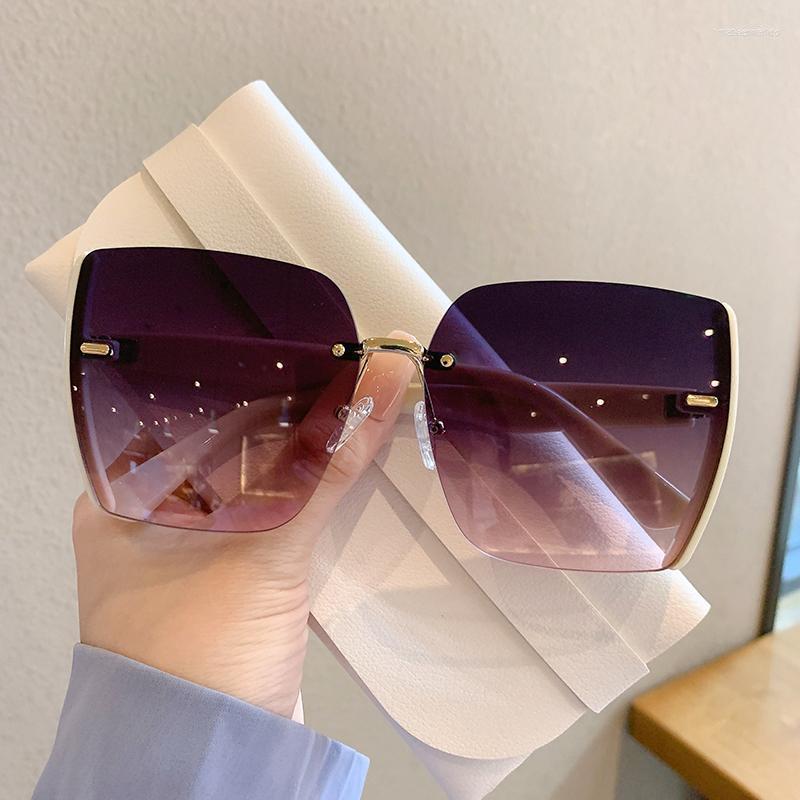 

Sunglasses Rimless Square Frame Personalized Multicolor Trendy Fashion Female Eyewear Top Brand Designer Shades For LadiesSunglasses